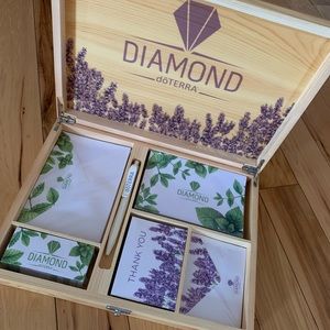 Doterra Diamond wooden box stationary set